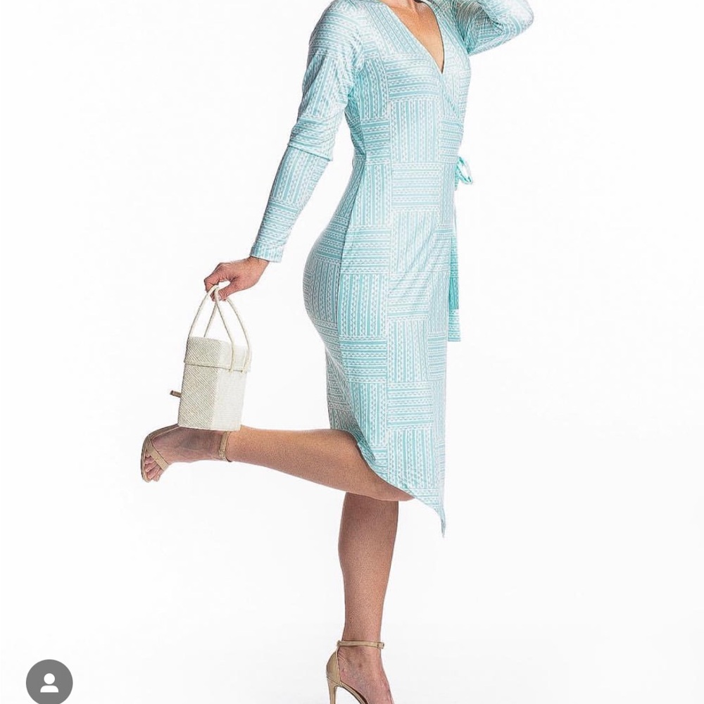 Manaola Aqua Patterned Long Sleeve Dress